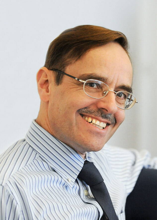 Dr. Thomas Paul Reinhart